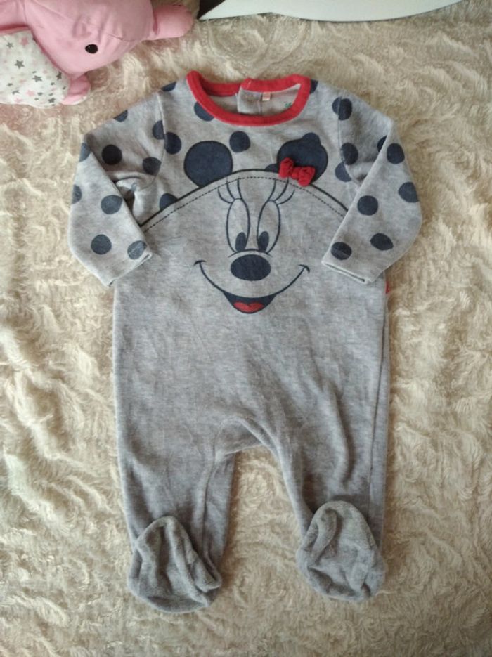 Pyjama grenouillère velours Fille 6 mois Minnie Disney Baby - photo numéro 2
