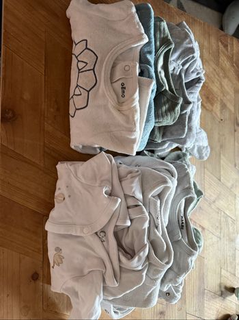Lots de 8 pyjamas