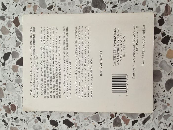 Le monde des pyjamas bleus - photo numéro 2