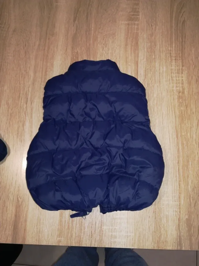 Lot d'une doudoune à manches longues et d'une doudoune sans manches en 12mois 74cm - photo numéro 9