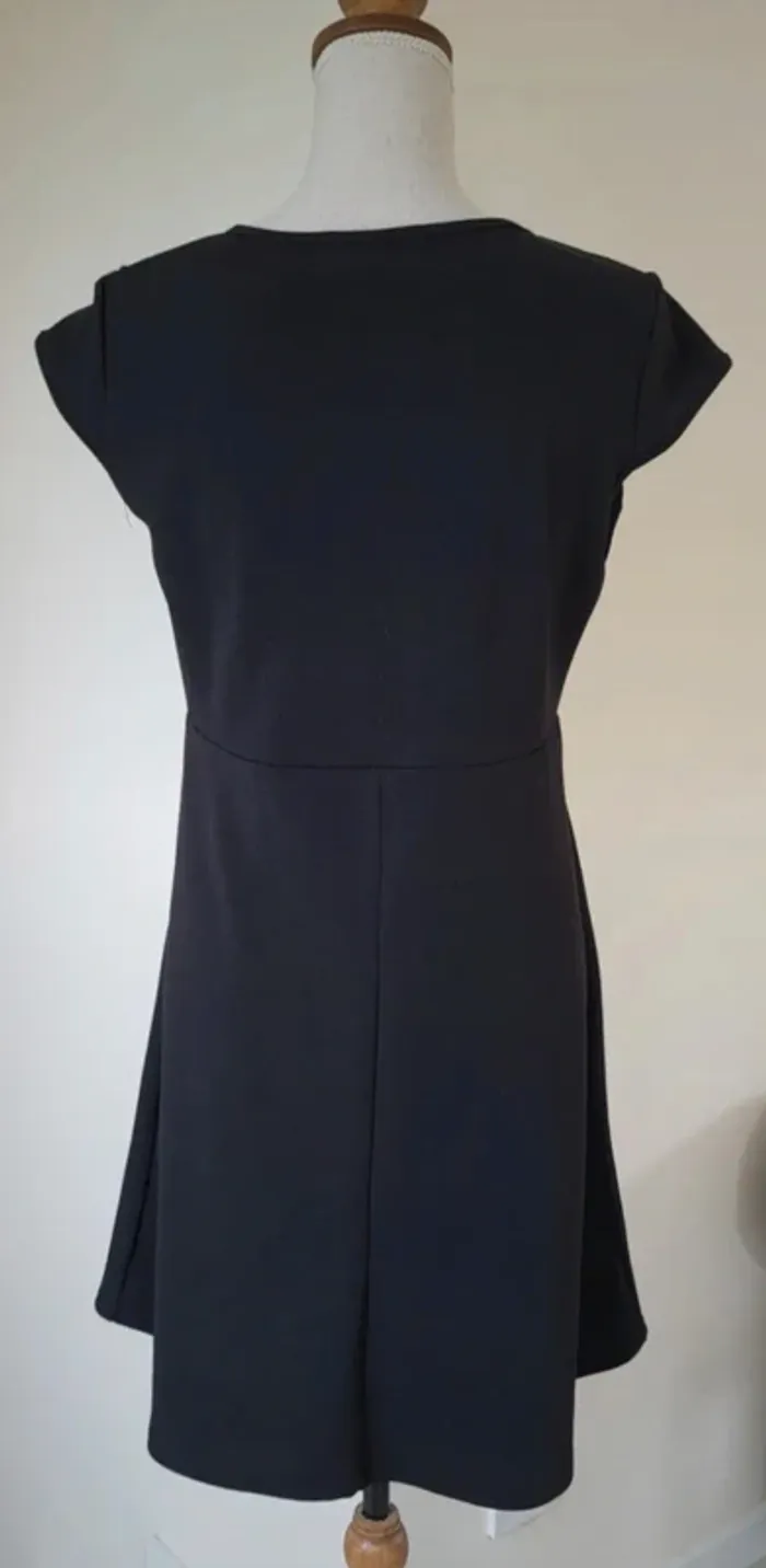 Robe noire manches courtes R.P Tamar Taille 36 - photo numéro 7