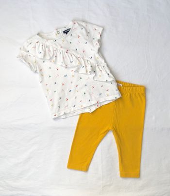 Ensemble 6 mois: t-shirt Kiabi + legging Gemo