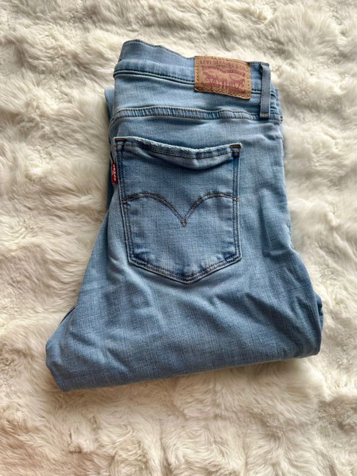 Jean Levis, en excellent état