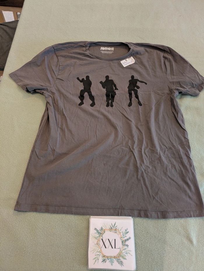 T-shirt gris XL