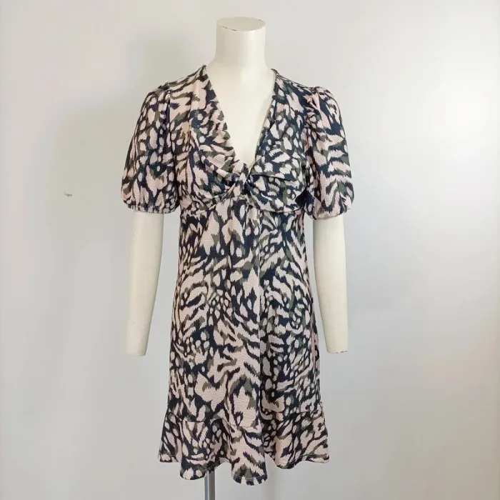 Robe print animal fauve Neuve- manches ballon, décolleté en V taille 38 - kaki, rose A281