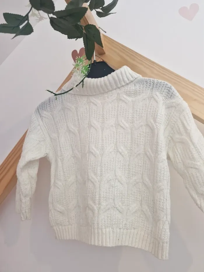 Pull blanc
