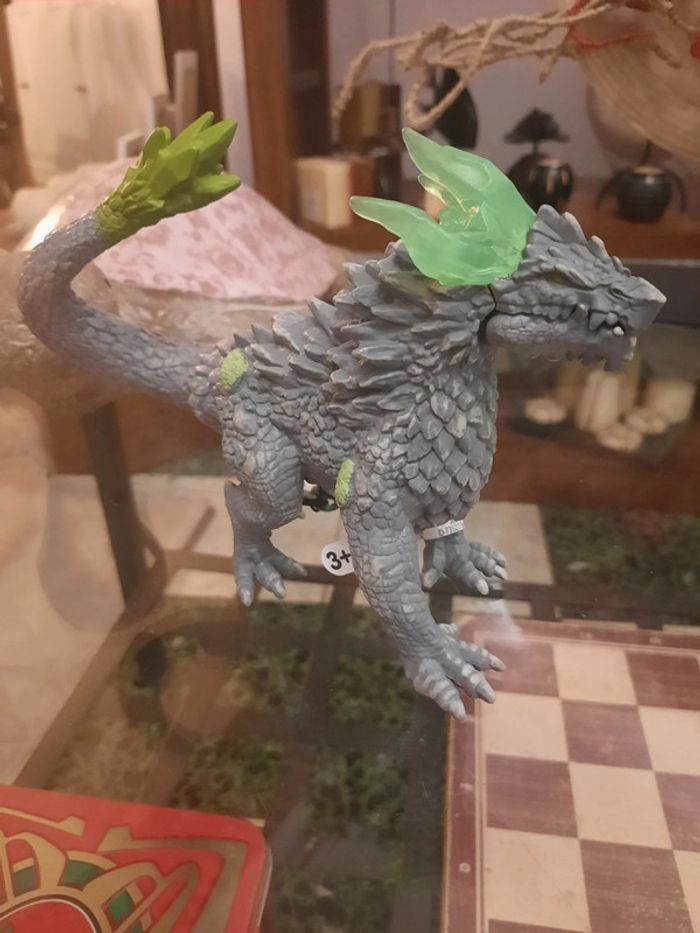 Schleich eldrador dragon de pierre