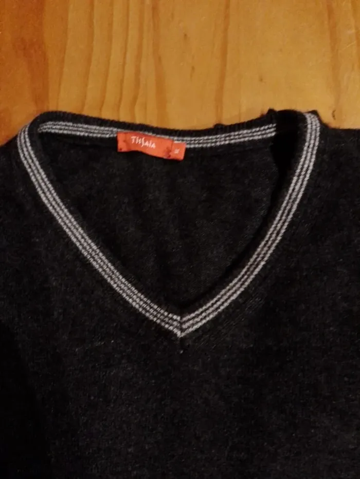 Pull noir col V taille XL - photo numéro 3