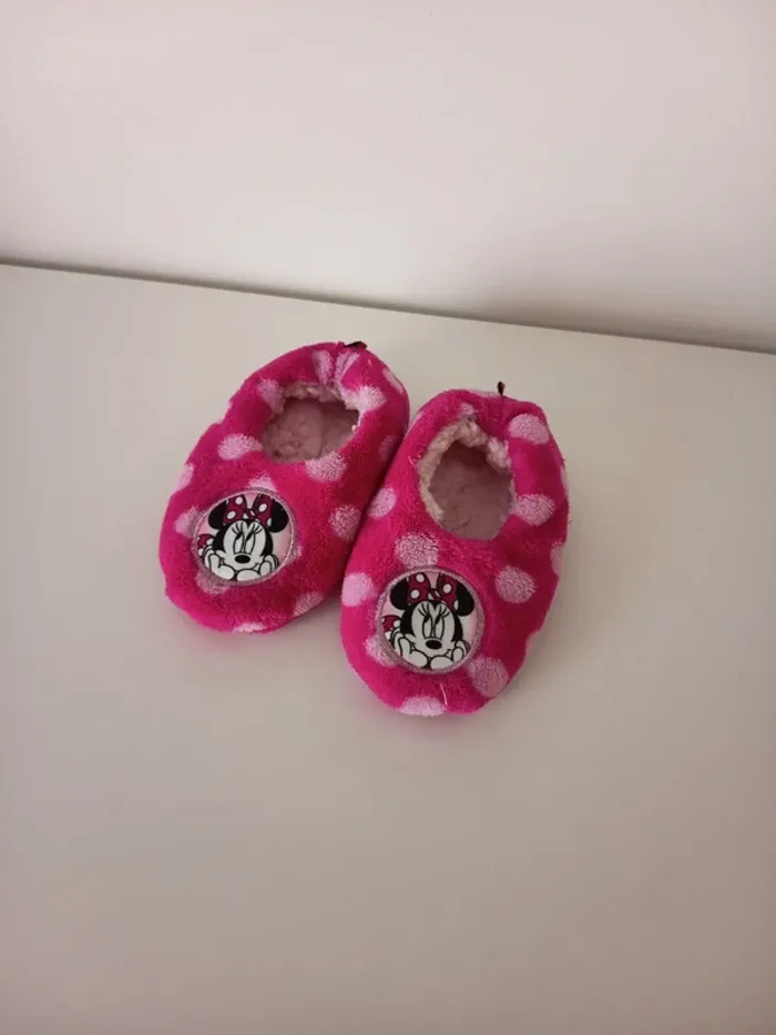 Chaussons moumoute Minnie