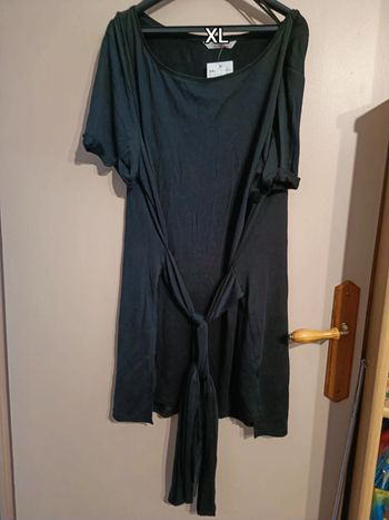 Tunique ou haut long noir neuf avec étiquette taille XL