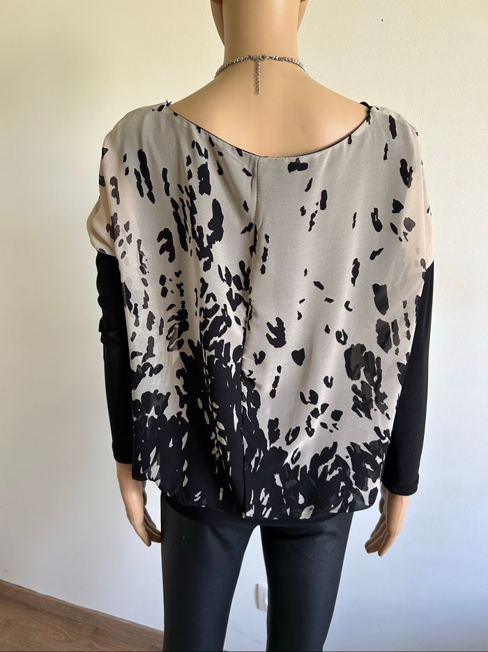 Blouse noire et beige à manches longues Rinascimento taille S TBE - photo numéro 5