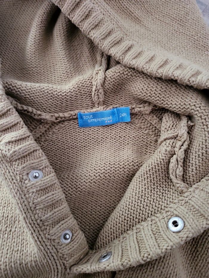 Pull à capuche garçon 24 mois tout simplement très bon état - photo numéro 3
