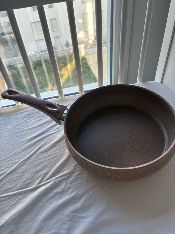 ensemble de casseroles et poêles - photo numéro 6