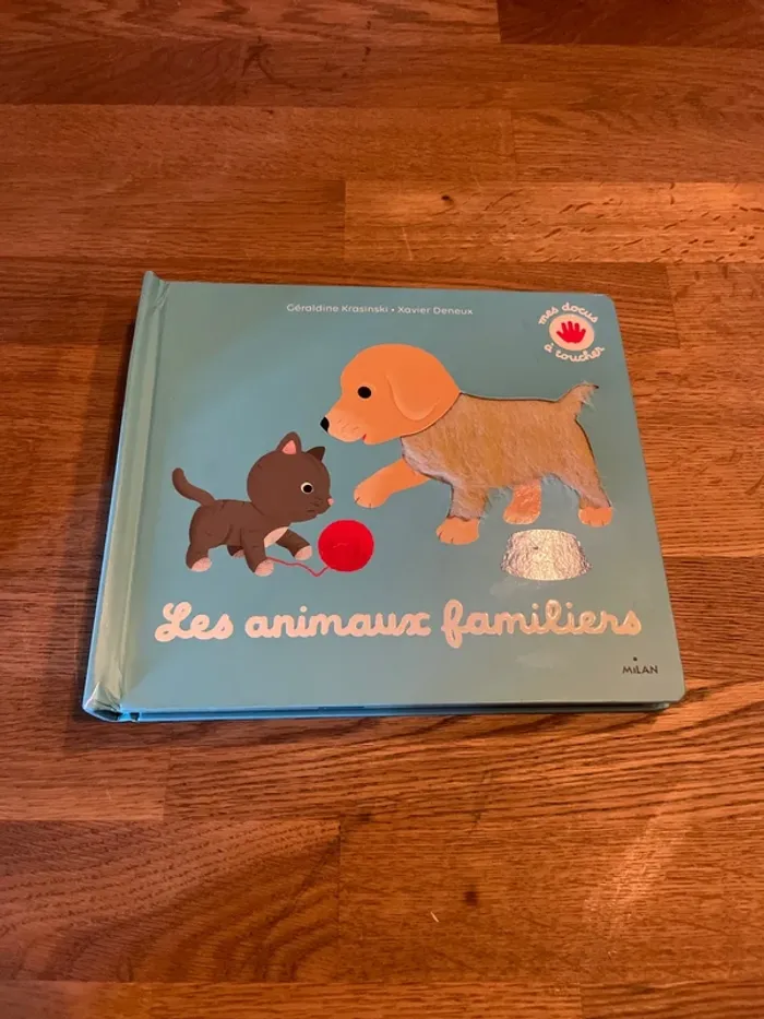 Livre cartonné Mes docs à toucher Les animaux familiers