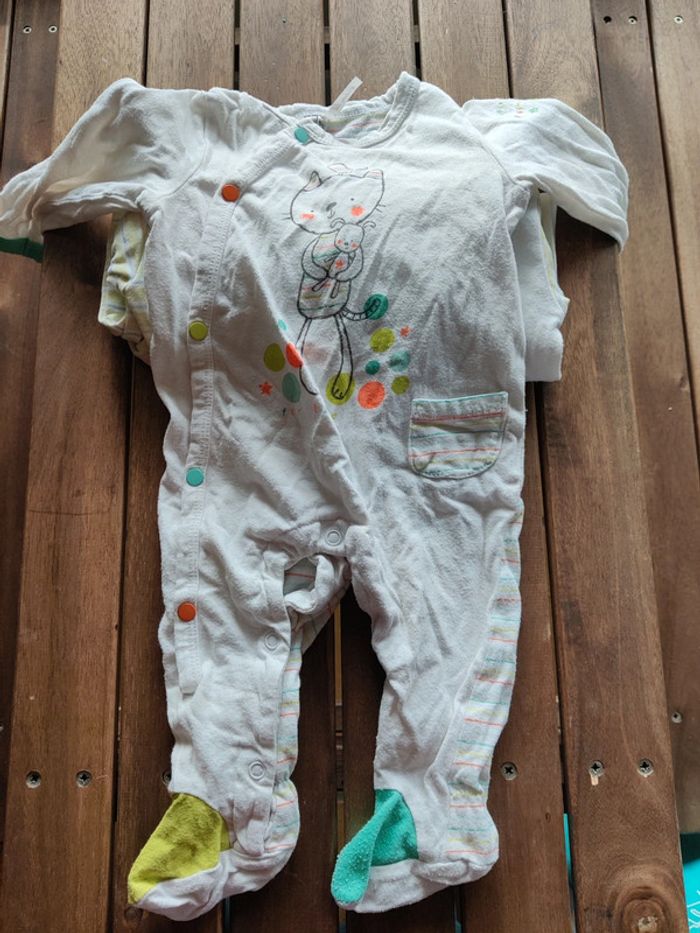 Lot de deux pyjamas légers 6 mois - photo numéro 2