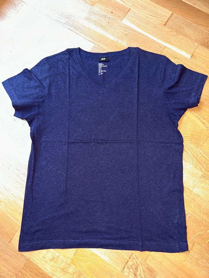 T-shirt manches courtes col v uni homme H&M