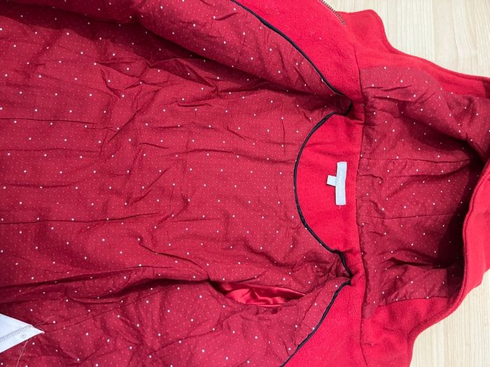 Manteau rouge - photo numéro 5