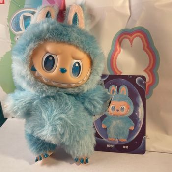 LABUBU Big into Enegy "HOPE" – Figurine POP MART authentique