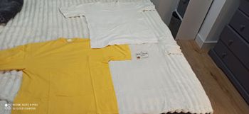 Lot de 3 t shirts t. 42