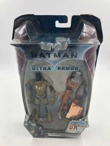 Figurine Batman Ultra Armor attaque perceuse Mattel action figure neuf