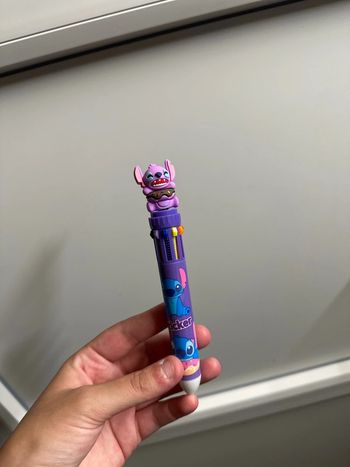 Stylo stitch neuf