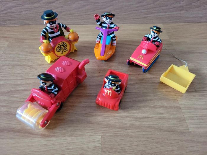 Figurines jouet mcdonald's Hamburglar 1992 / 95