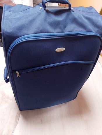 Grande valise bleu