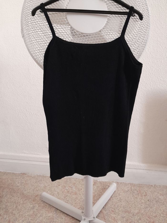Debardeur femme sans marque. Taille S - photo numéro 3