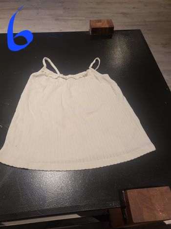 Débardeur tape à l'œil