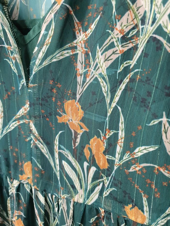 Robe fleurie - photo numéro 3