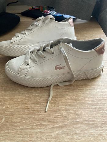 baskets fille lacoste taille 29