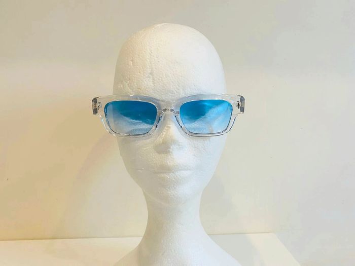 Lunette de soleil mixte transparente verres bleus dégradés transparents UV protection catégorie 1 - photo numéro 3