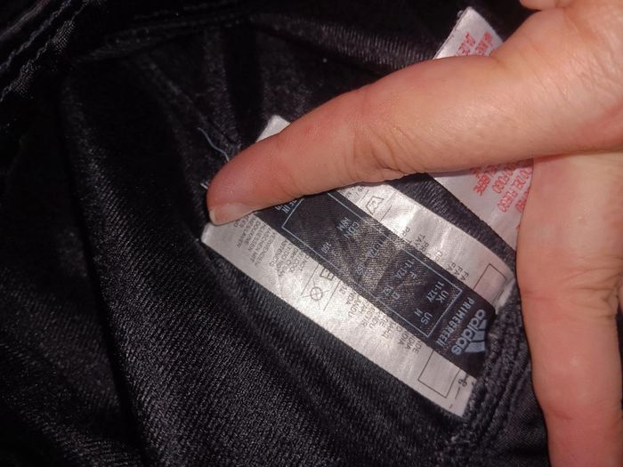 Pantalon Adidas noir , liserés roses 11/12 ans - photo numéro 3