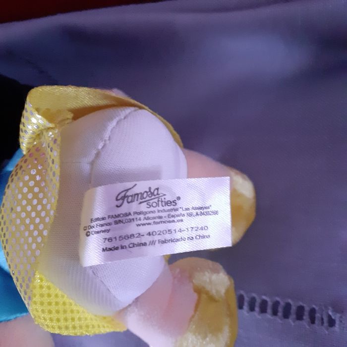 Disney: Peluche-doudou"Blanche-neige" - photo numéro 7