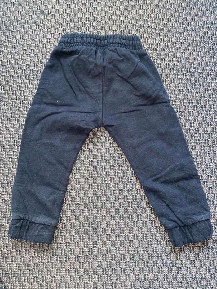 2 joggings - photo numéro 4