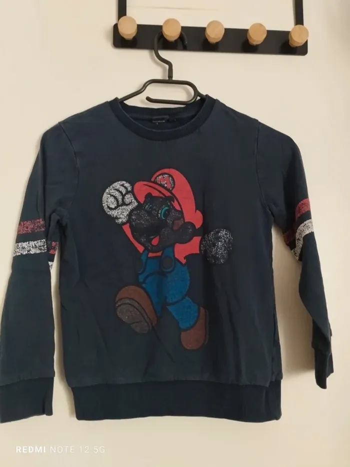 Sweat Mario Bros taille 8 ans