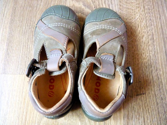 Chaussure cuir + chausson Garçon pointure 22 Babar et MOD8 bleu lot TBE - photo numéro 6
