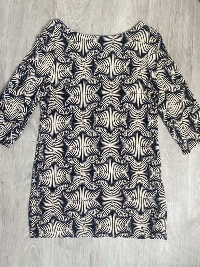 Robe graphique noire et beige – Taille S - photo numéro 2