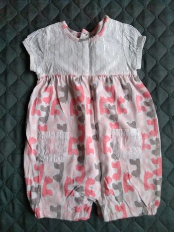 Combinaison, taille 6 mois, neuve
