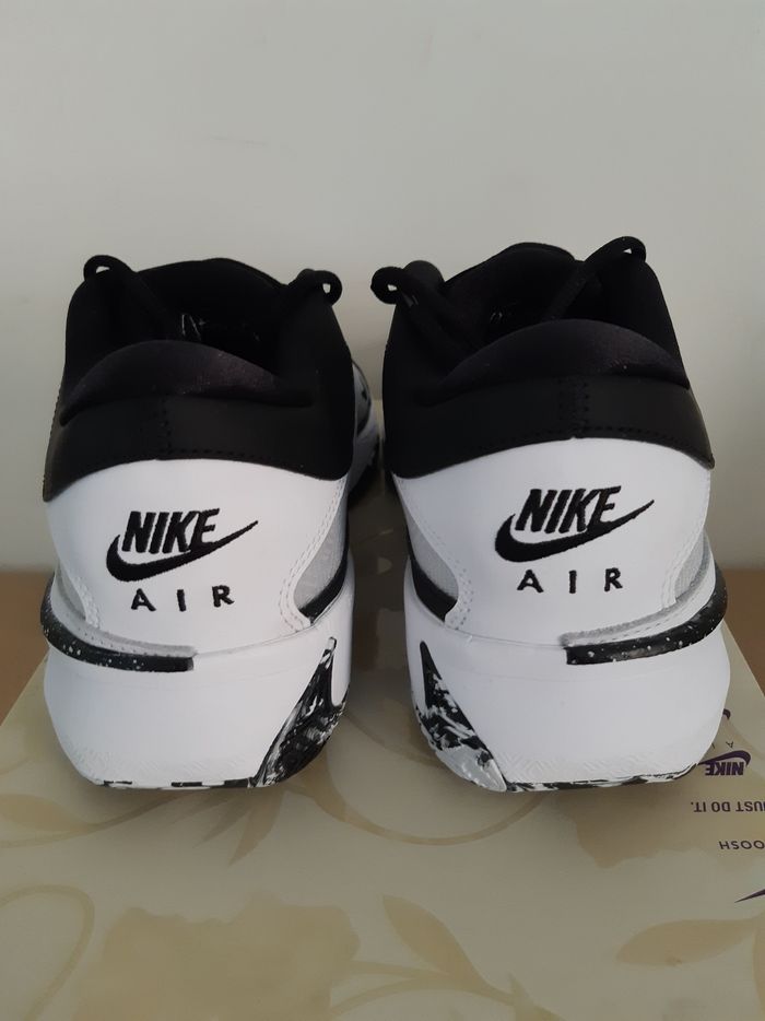 Nike Zoom Freak 5  Oreo neuves taille 45 - photo numéro 4