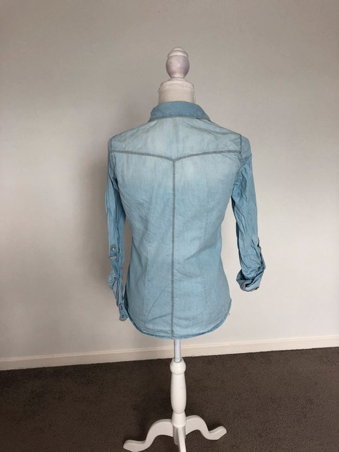 Chemise jean stradivarius taille M - photo numéro 4