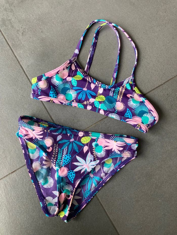maillot de bain, fille de pièces Decathlon, taille 6ans
