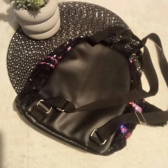 💚 sac à dos - claire's 💚 - photo numéro 3