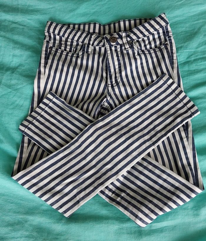 Jean à rayure blanc et bleu