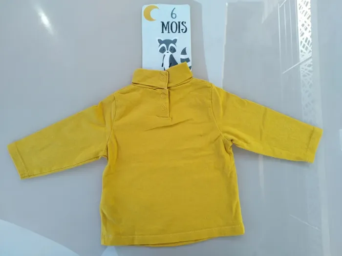 T-shirt col roulé 6 mois - photo numéro 2