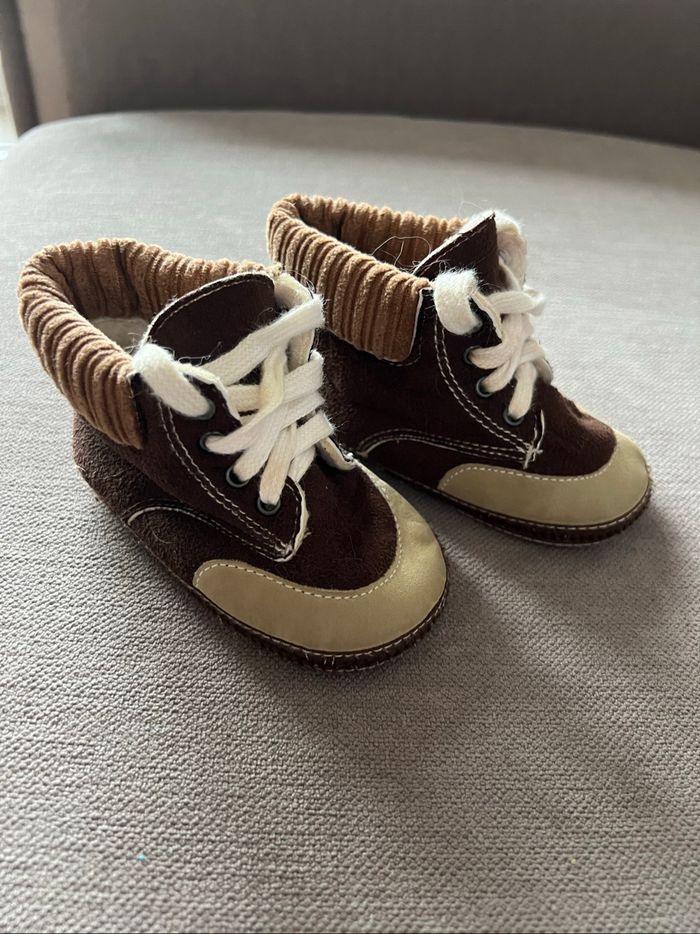Chaussures bébé montantes - photo numéro 2