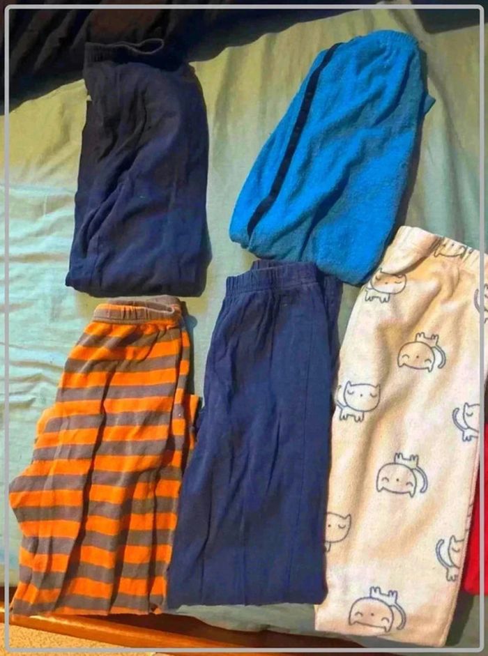 Lot pyjama garçon 6-8ans - photo numéro 3