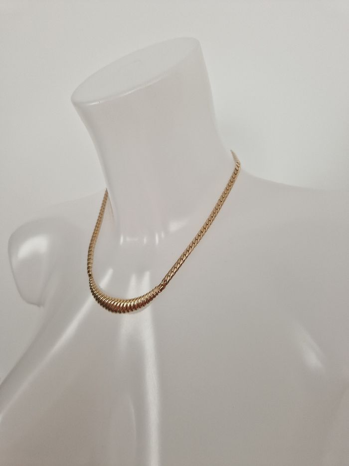 Collier vintage doré - photo numéro 4