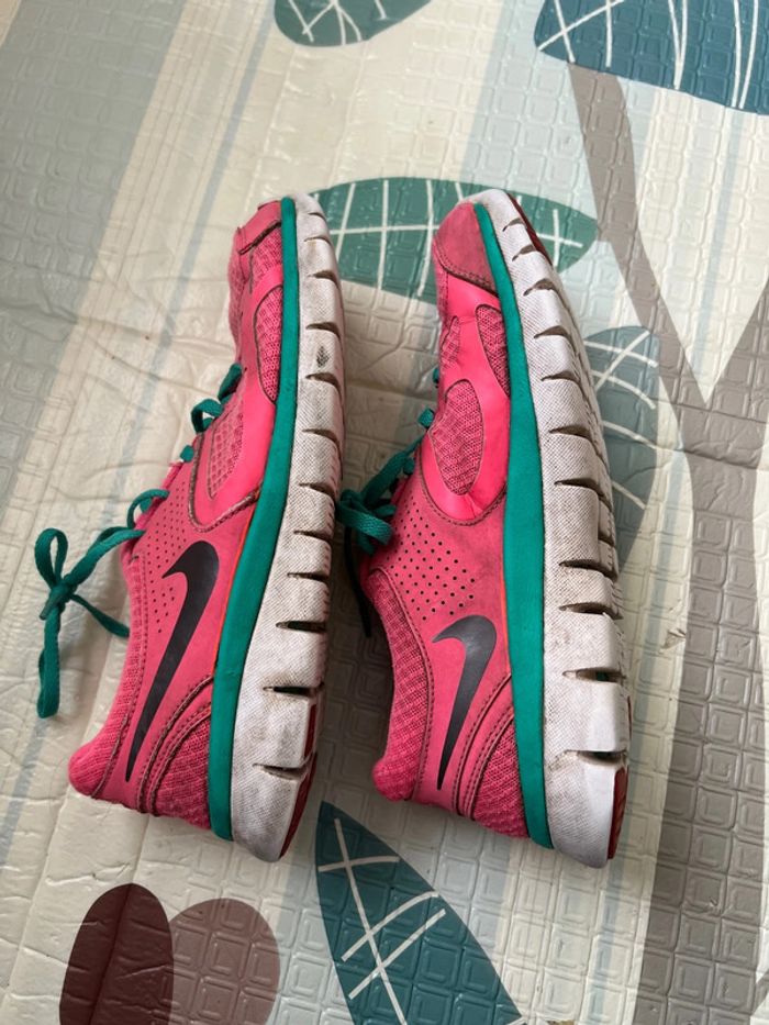 Chaussures de course de sport femme Nike Flex Run rose/vert taille 39 - photo numéro 2