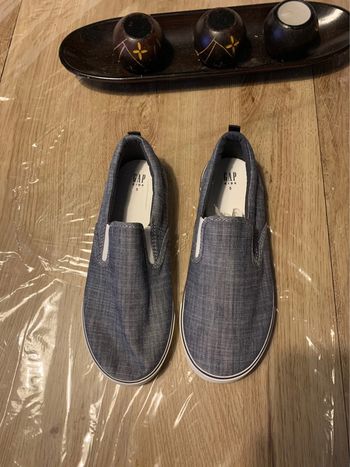 Chaussures neuves Gap pointure us 5 soir 37